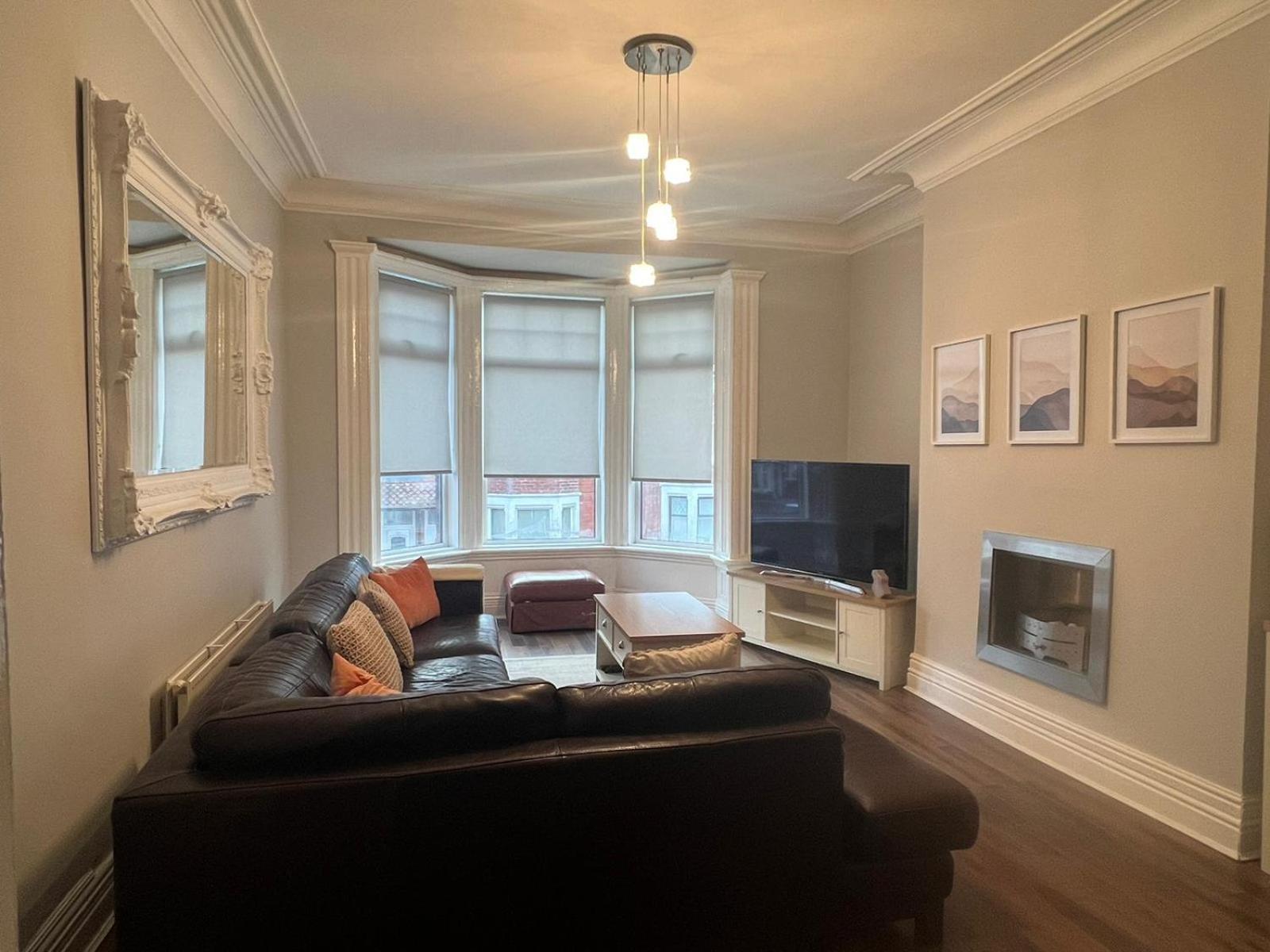 3 Bedroom Property Close To Beach South Shields Exterior foto